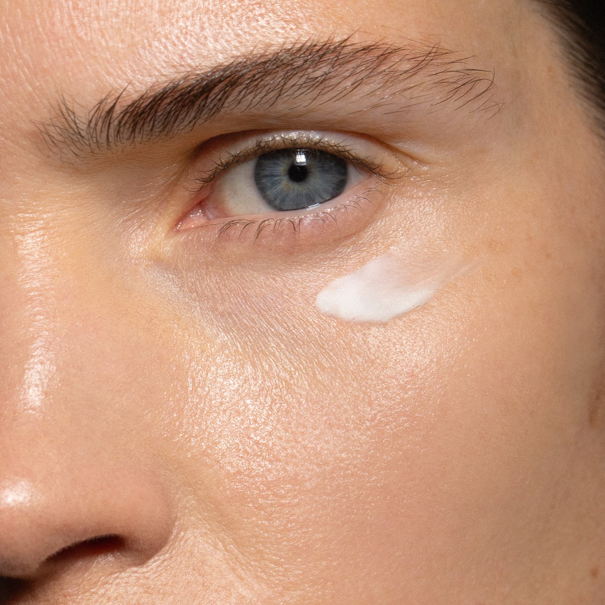 Madara Botanic Retinol Alternative Eye Serum 15ml - Image 3