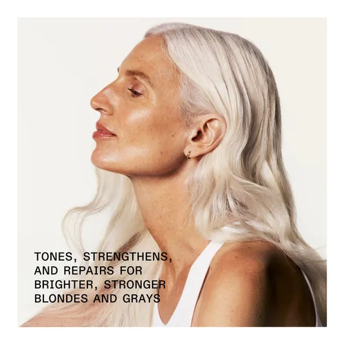 Olaplex No. 4P Blonde Enhancer Toning Purple Shampoo 250ml - Image 3