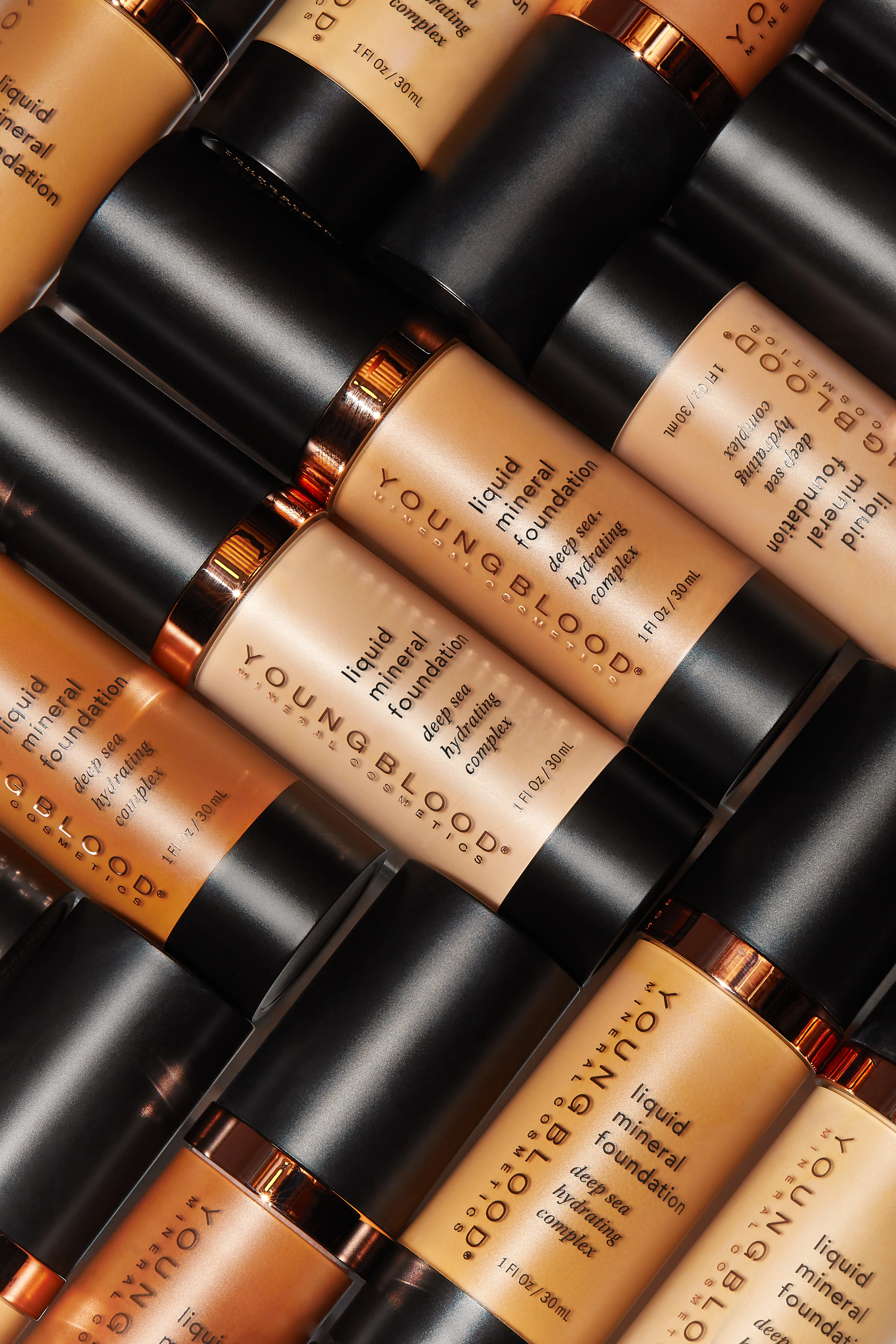Youngblood Liquid Mineral Foundation 30ml - Image 4